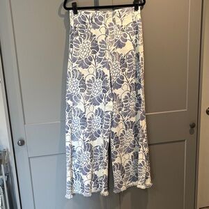 Anthropologie-Pilcro-Adi-Blue Floral mid rise flare pants